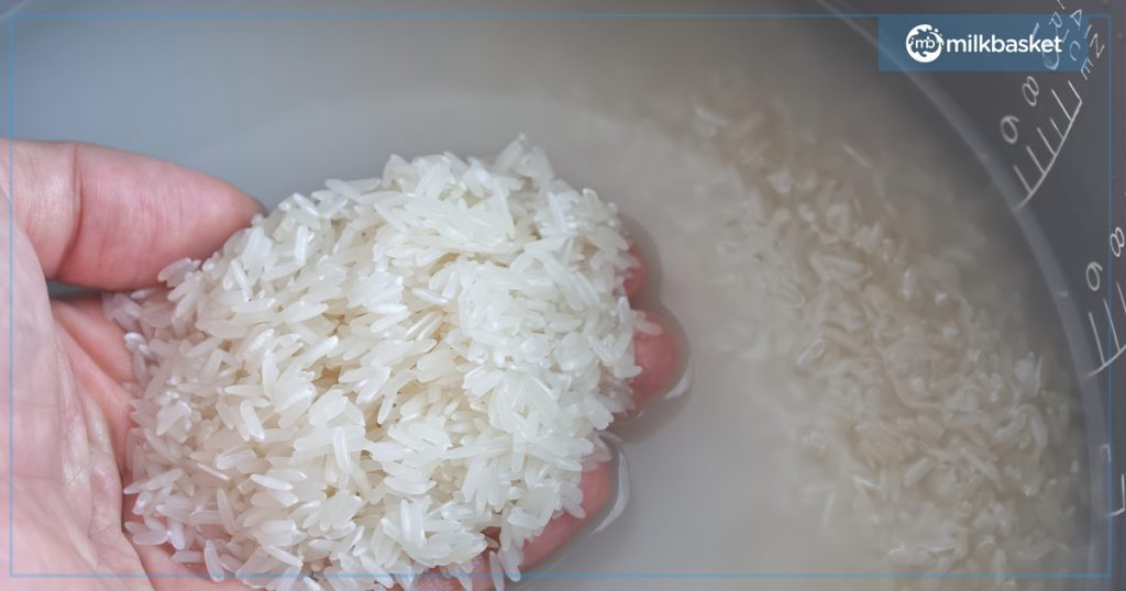 soaking biryani rice